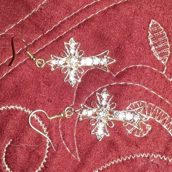 NWT:  SPARKLING Crosses - Picture 1 of 3